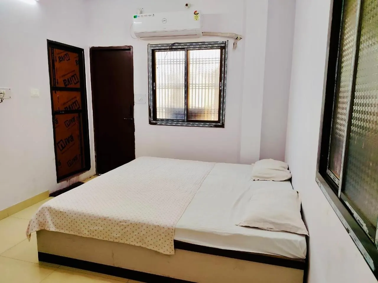Kesharwani Guest House Varanasi