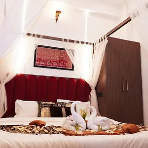 Mangalmay Kashi Near Kashi Vishwanath Nd Ganga Ghat Guest house